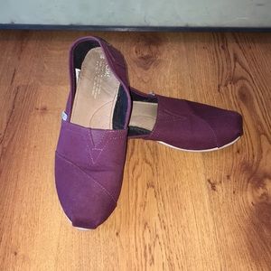 Toms Shoes - Toms purple size 10 W Toms Shoes - Toms purple size 10 W